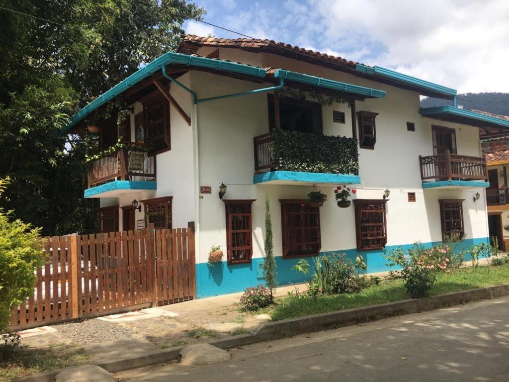 מלון חרדין Casa Huespedes El Ensueno מראה חיצוני תמונה